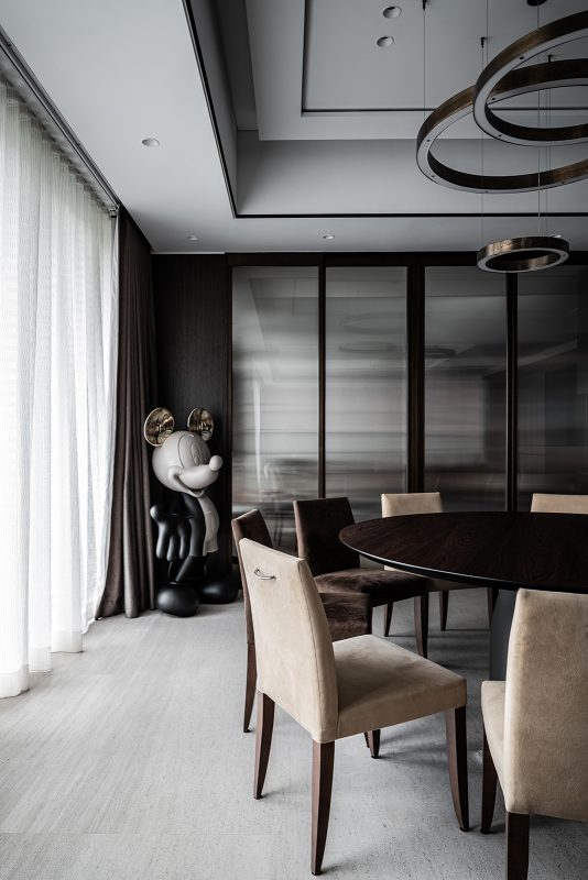 APARTMENT T